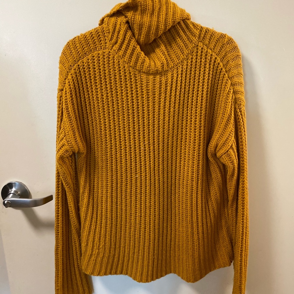 Sweaters - Picture 2 of 3